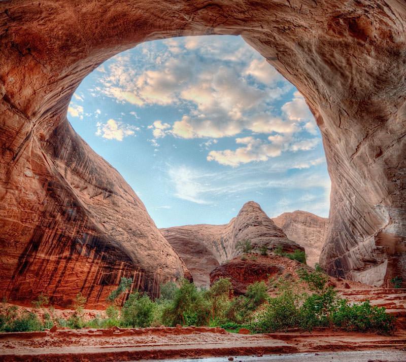 پل های سنگی در Coyote Gulch، یوتا