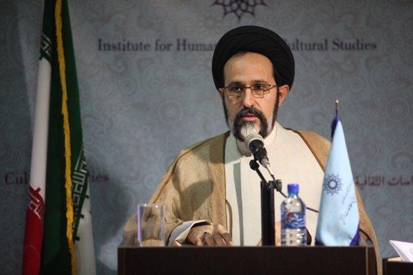 نقطه آغاز حل مسائل اساسی ما در فلسفه و علوم انسانی است