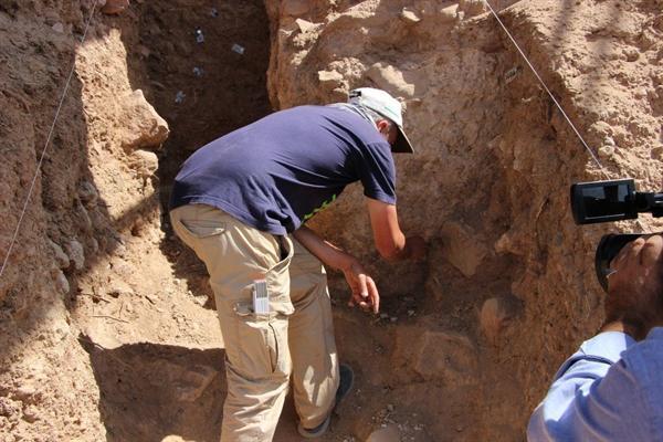 شروع فصل دوم کاوش های باستان شناختی و بازشناسی خطوط معماری مجموعه تاریخی ربع رشیدی