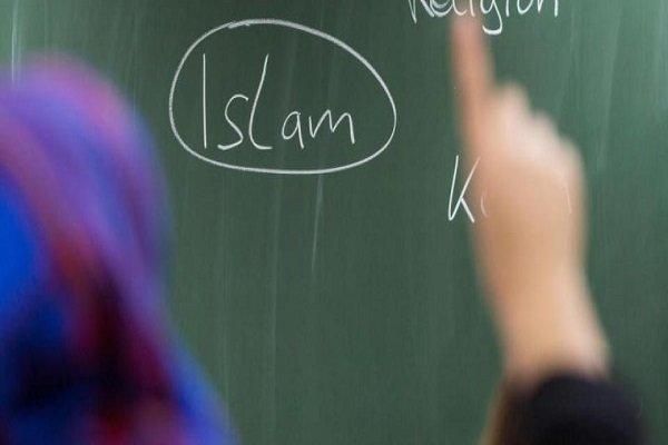آموزش اسلامی در مدارس ایالت نوردراین وستفالن گسترش می یابد