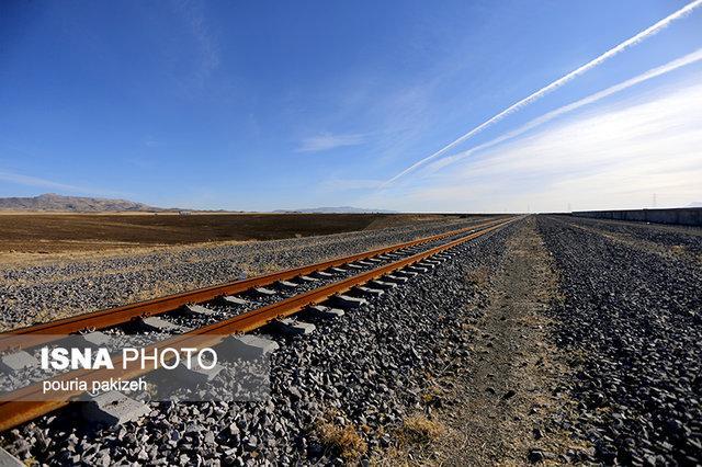 اتصال بندرانزلی به شبکه ریلی در دستور کار قرار گرفته است