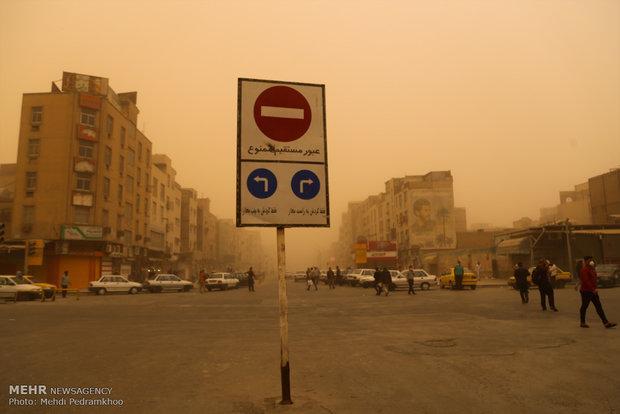 پیش بینی وقوع گرد و غبار محلی در برخی مناطق خوزستان