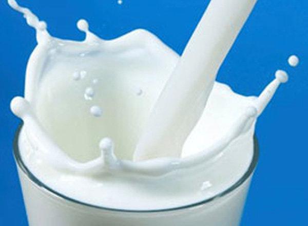 عرضه شیر برگشتی کارخانجات در واحدهای توزیع لبنیات سنتی صحت ندارد