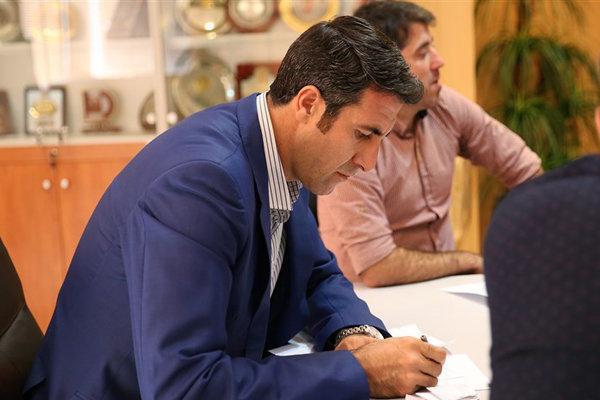 بهنام محمودی: ضیایی کنار خواهد رفت، وزارت بخواهد کاندیدای والیبال می شوم