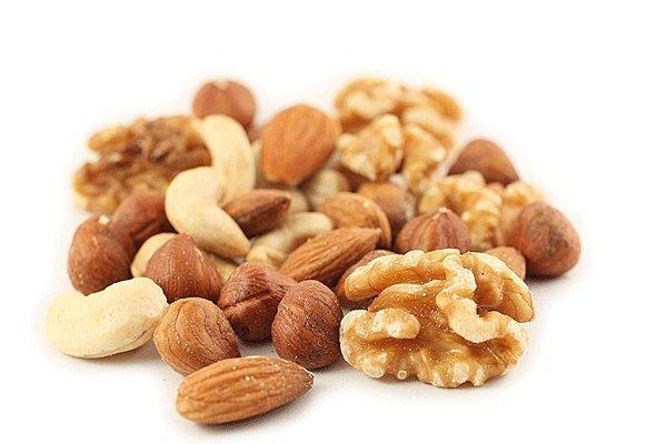 مصرف گردو و بادام موجب افزایش طول عمر می گردد