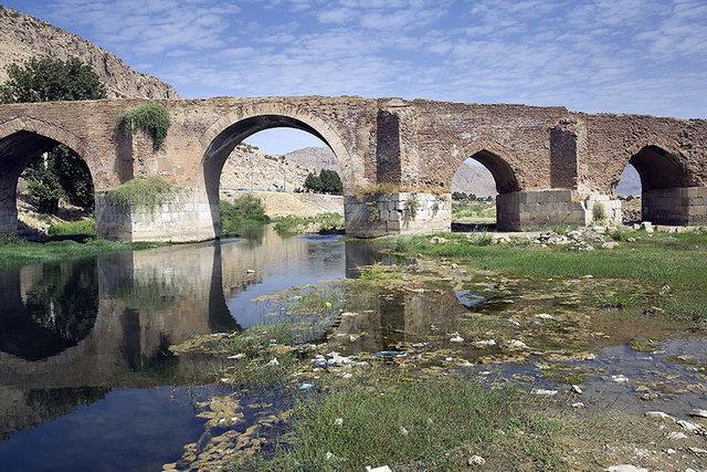 پل صفوی بیستون مرمت می گردد