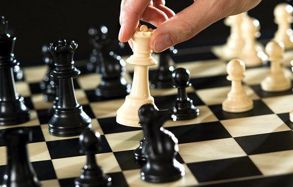 تهرانی: رئیس فدراسیون شطرنج در انتخاب سرپرست آزاد است، تنها برای 5 نفر مجوز اعزام صادر شد