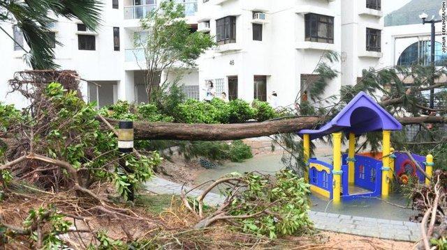 وسعت خسارات طوفان، بازتاب سوء مدیریت شهری در هنگ کنگ