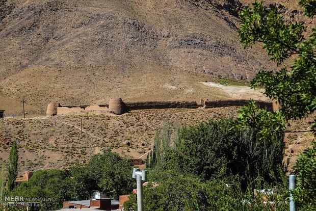 بیش از 28 هزار گردشگر خارجی از ابیانه نطنز بازدید کردند