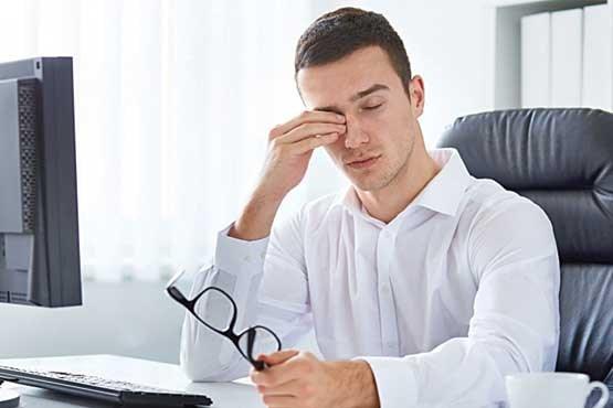 دلایل پریدن پلک