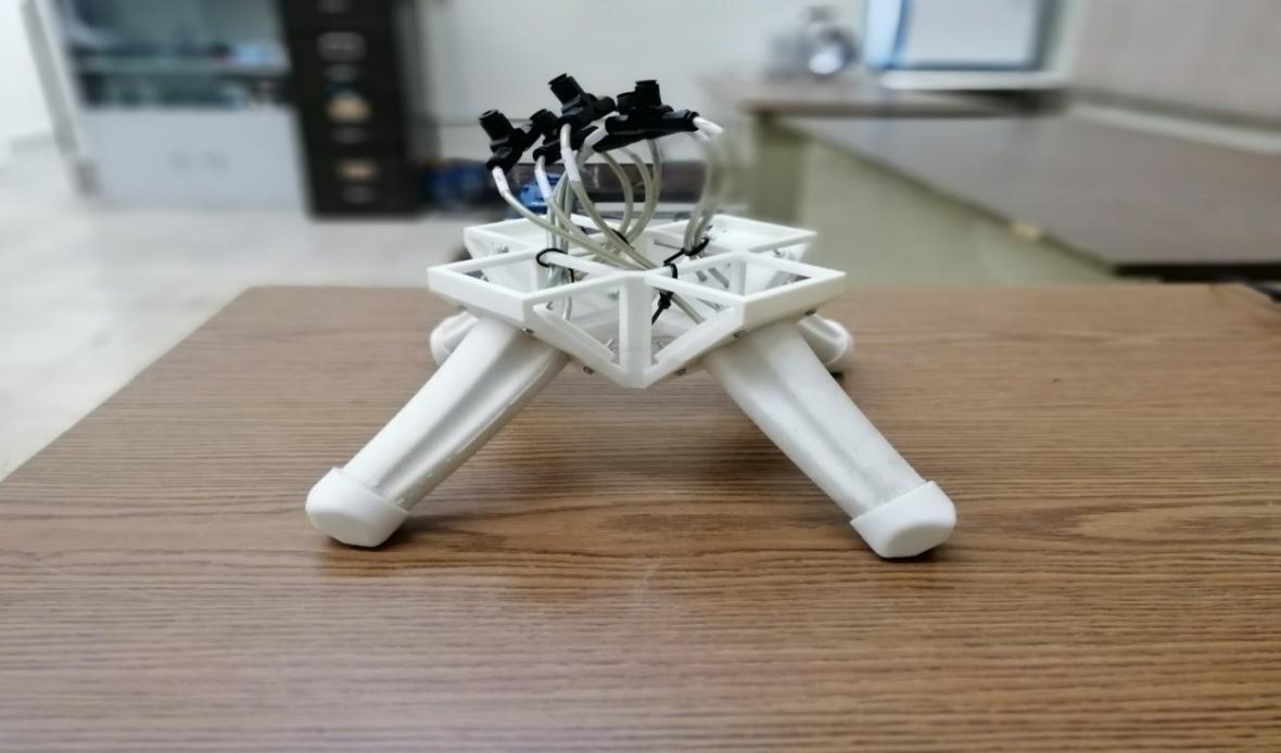 با مخترعین ایرانی؛ رباتی که ناجی جان افراد می گردد