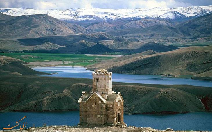 کلیسای زور زور در ماکو، بنایی که شهرت ملی و جهانی دارد کلیسای زور زور در ماکو، بنایی که شهرت ملی و جهانی دارد