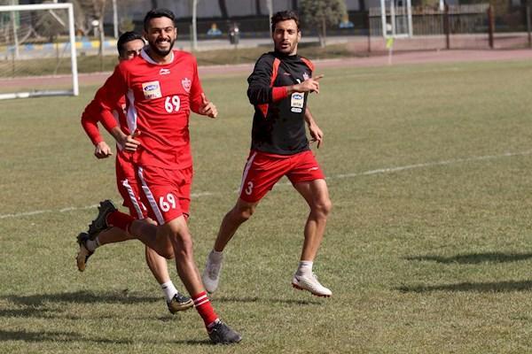 روز متفاوت مصلح مقابل هواداران سپیدرود روز متفاوت مصلح مقابل طرفداران سپیدرود