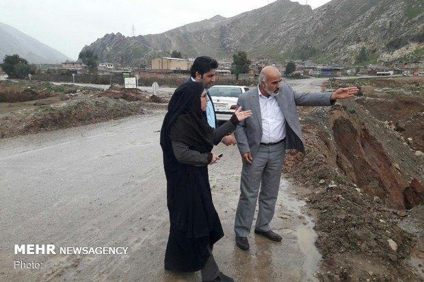 قطع راه ارتباطی 11 روستای پلدختر براثر بارش باران