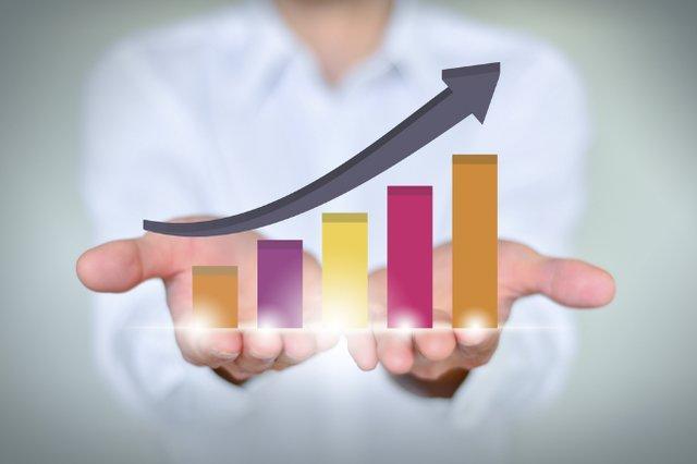 یک کارشناس اقتصاد: نرخ بهره، هزینه استقراض پول است