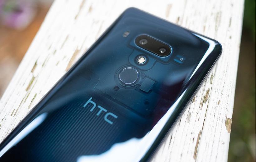 چرا گوشی های HTC به این حال و روز افتاده اند؟