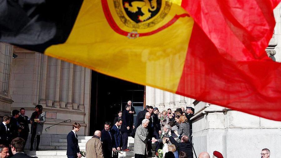 جالب ، وفاداران هیتلر هنوز از آلمان حقوق می گیرند