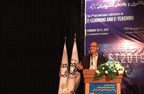پزشکیان: ساختار آموزش در ایران باید اصلاح گردد