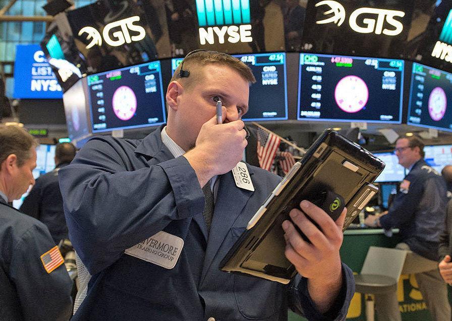 خوشبینی تجاری اثر داده های ضعیف اقتصادی را خنثی کرد ، رشد وال استریت