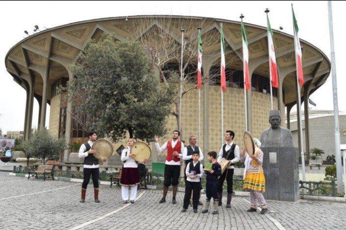 تهران ، نوروزگاه های خیابان ولیعصر(عج) میزبان شهروندان و گردشگران در تعطیلات عید
