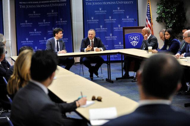 انور قرقاش برای مقابله با تهران به واشنگتن تعهد داد