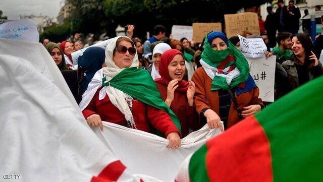 مردم الجزایر برای نهمین آدینه متوالی به خیابان ها آمدند