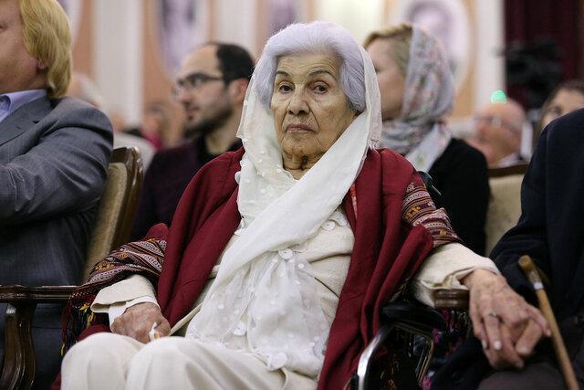 مراسم یادبود منیر فرمانفرمائیان برگزار می شود