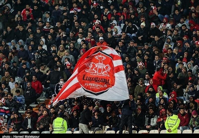 حاشیه دیدار پرسپولیس - سپاهان، شعارهای هواداران پرسپولیس علیه شفر و قلعه نویی و درگیری هواداران 2 تیم حاشیه دیدار پرسپولیس - سپاهان، شعارهای طرفداران پرسپولیس علیه شفر و قلعه نویی و درگیری طرفداران 2 تیم
