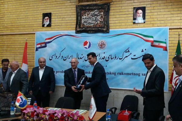 تفاهم نامه همکاری دو فدراسیون هندبال ایران و کرواسی امضاء شد
