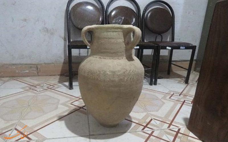 کشف خمره سفالی تاریخی در خانه ای مسکونی