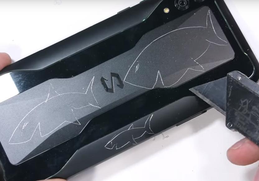 تست مقاومت گوشی گیمینگ Black Shark 2 شیائومی