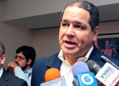 یکی از معاونان رهبر مخالفان ونزوئلا به کلمبیا گریخت