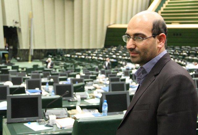 پرداخت پول نقد به مردم برای تامین کالاهای اساسی بهتر از کوپنی شدن است