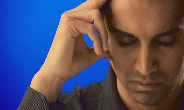 علت سردرد در ساعت های روزه داری