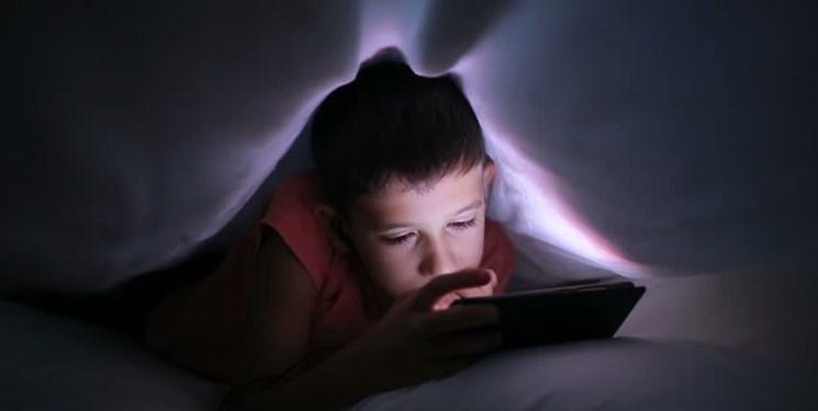نمایشگر موبایل؛ مخرب خواب نوجوانان