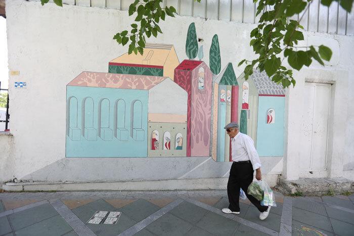 نقش خاطره می زنند روی دیوارها نقش خاطره می زنند روی دیوارها