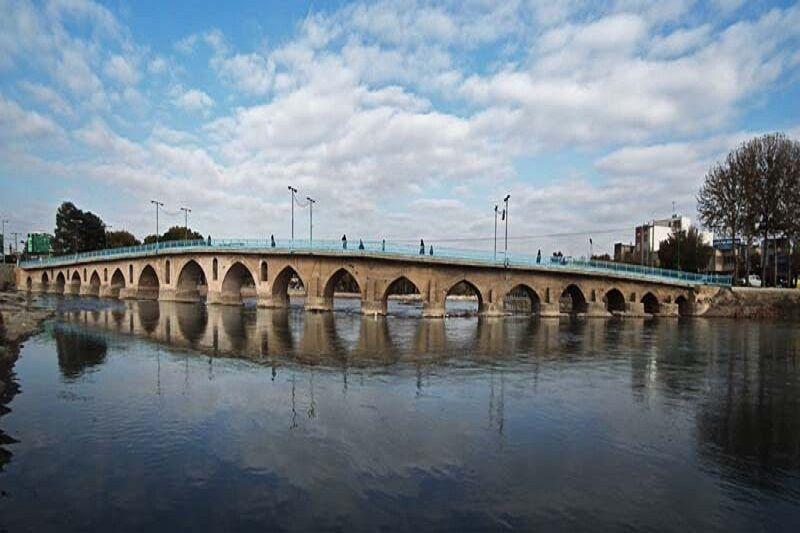 خبرنگاران پل تاریخی فلاورجان به پیاده راه تبدیل می شود خبرنگاران پل تاریخی فلاورجان به پیاده راه تبدیل می شود