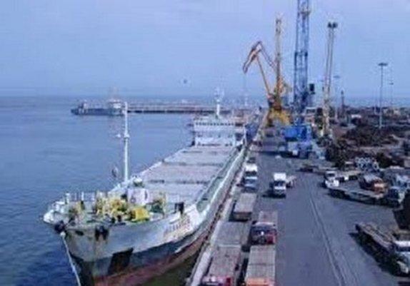 موج شکن بندرصیادی تنک کنارک 74 درصد پیشرفت فیزیکی دارد