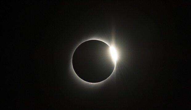 خورشید شیلی تاریک شد