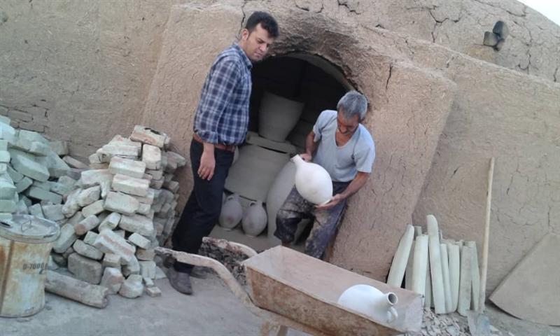 سفالگری در باغات هرمزگان احیا می گردد