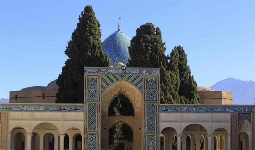 صحن میرداماد آستانه شاه نعمت الله ولی در ماهان مرمت می شود صحن میرداماد آستانه شاه نعمت الله ولی در ماهان مرمت می گردد