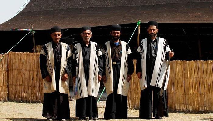 معرفی انواع مدل لباس لری مردانه و متعلقات آن