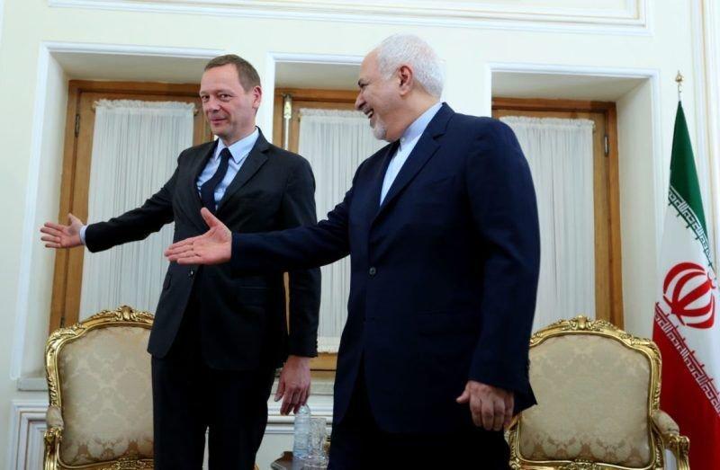 فرانسه طرح توقف در برابر توقف را دنبال می کند