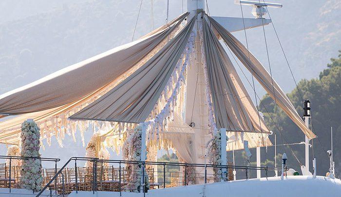 ازدواج سوم مدل مشهور 46 ساله با مردی که 17 سال از خودش کوچکتر است، تصاویر