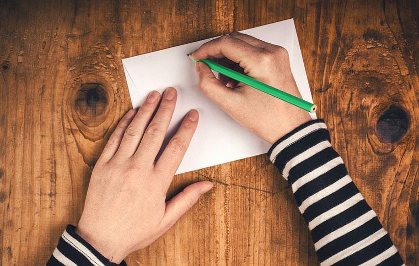 پناه می بریم به ژانر؛ نامه نگاری ژانر جویندگان حقیقت از شاملو تا کافکا