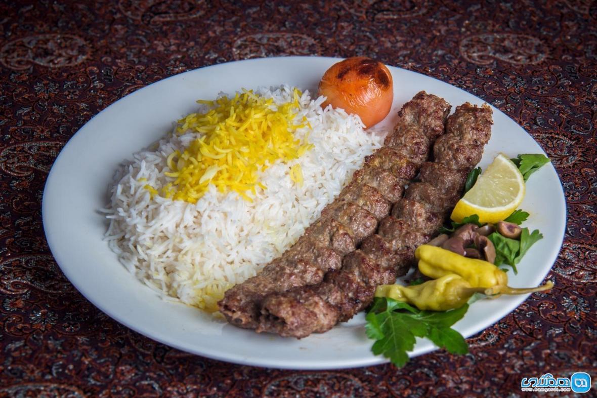 بهترین کبابی های بازار تهران ، تجربه مزه کردن چلوکباب بازاری بهترین کبابی های بازار تهران ، تجربه مزه کردن چلوکباب بازاری