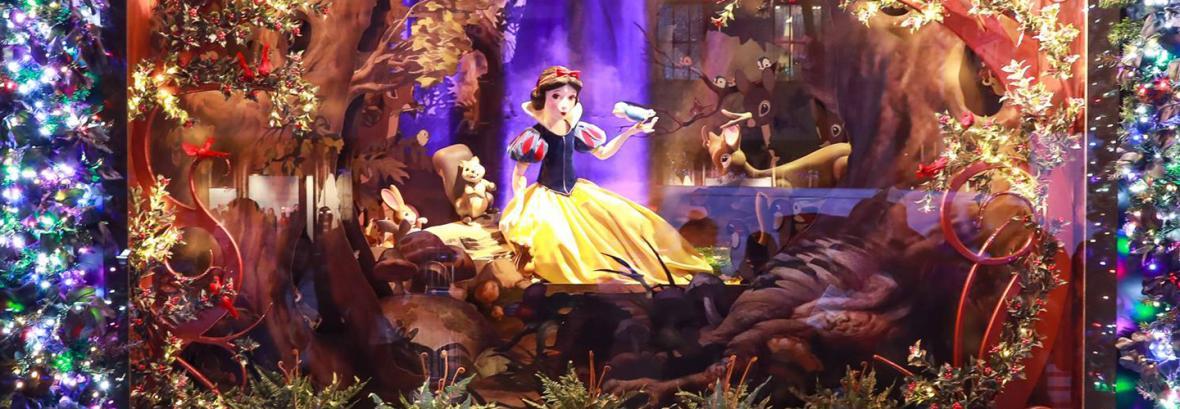 عکس هایی از ویترین های کریسمس 2017 ، جاذبه دیدنی نیویورک عکس هایی از ویترین های کریسمس 2017 ، جاذبه دیدنی نیویورک