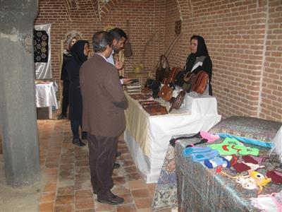 نمایشگاه صنایع دستی در سلماس برپا شد نمایشگاه صنایع دستی در سلماس برپا شد