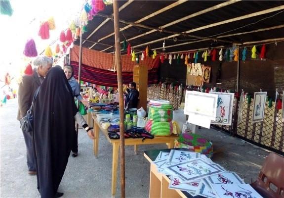 برپایی نمایشگاه صنایع دستی در استان لرستان برپایی نمایشگاه صنایع دستی در استان لرستان