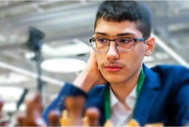 فیروزجا در جمع برترین های شطرنج فیشر دنیا نهاده شد